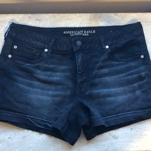 AE super stretch shortie, mid rise. 18